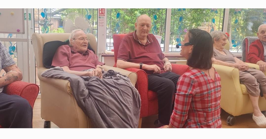 An Afternoon of Music and Laughter at Apsley House Care Home